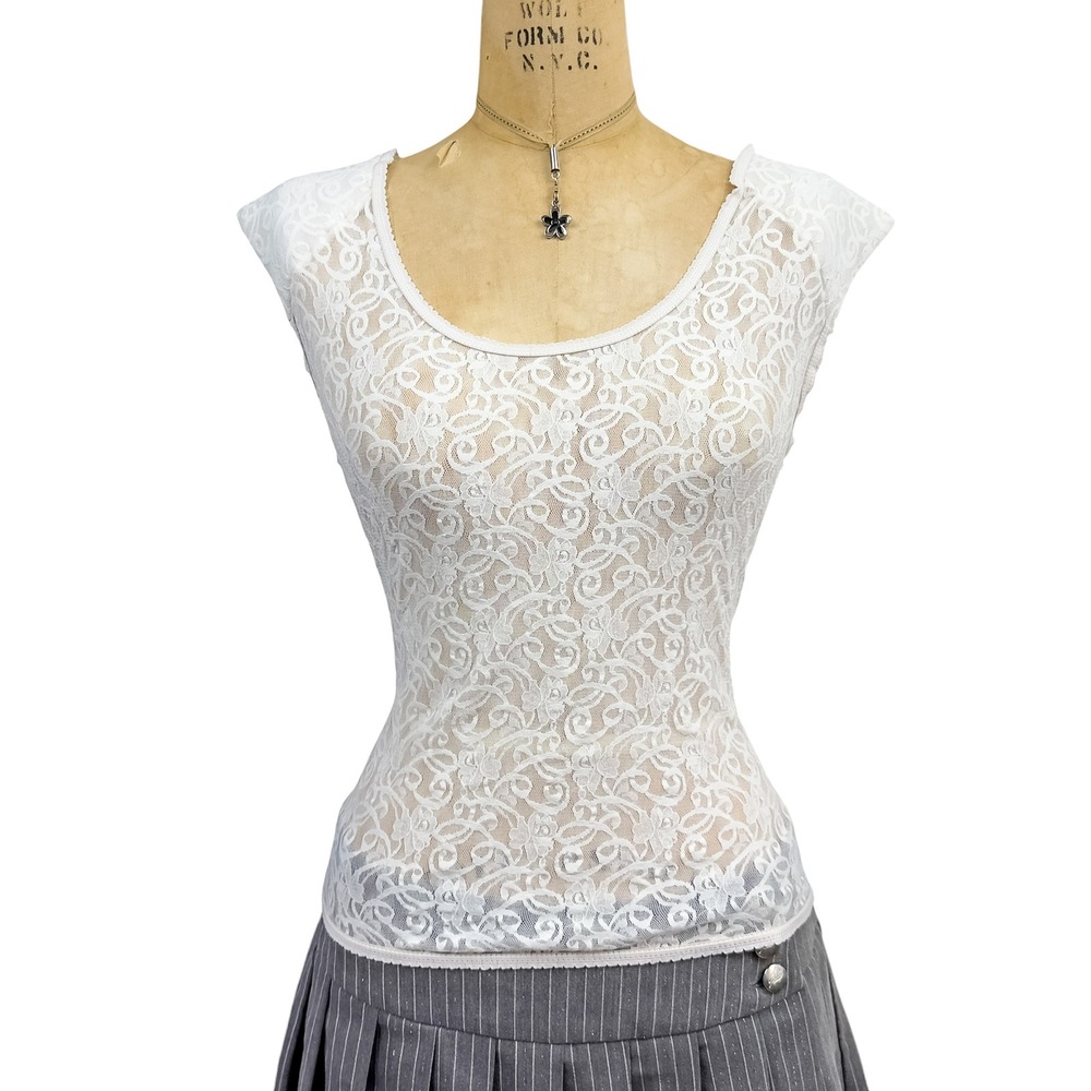 Vintage 90s Lace Filigree Cap Sleeve Top Coquette Dollette Made‎ in USA Medium